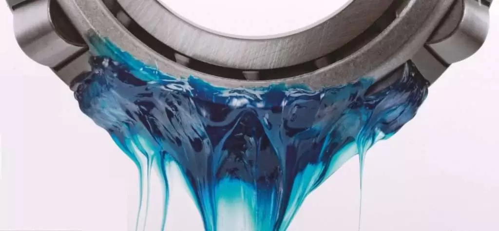 5 Attributes to Select the Right Grease for Your Equipment Needs